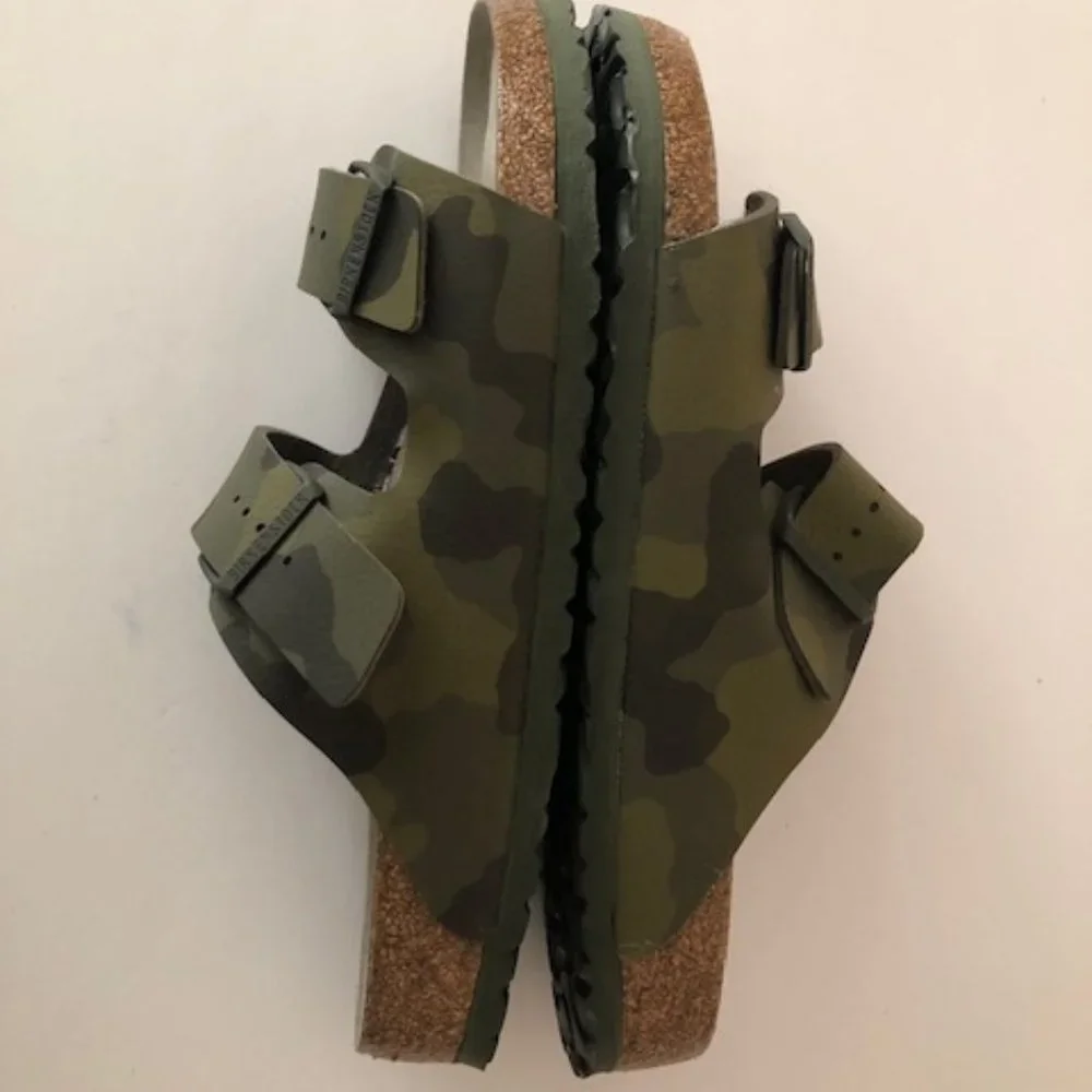 Birkenstock Arizona Soft Footbed Camo Sandal. Size: 7, 9, 10, 11, 12 - Picture 14 of 14